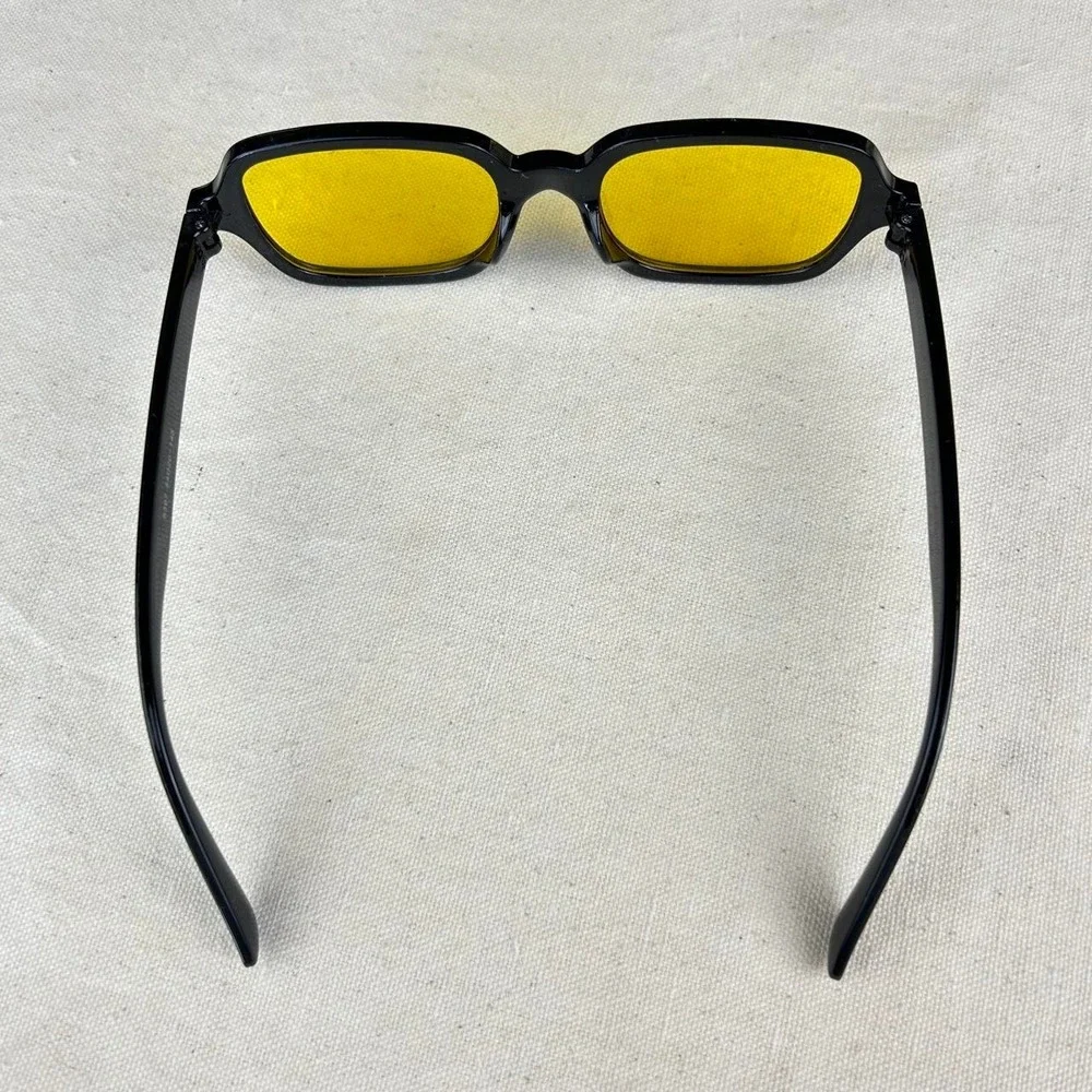 Vintage unique retro style black rounded square sunglasses grunge techno